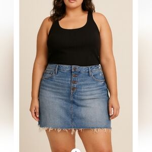 Old Navy Button-Front Denim Mini Skirt w/ Raw Hem – Size 16